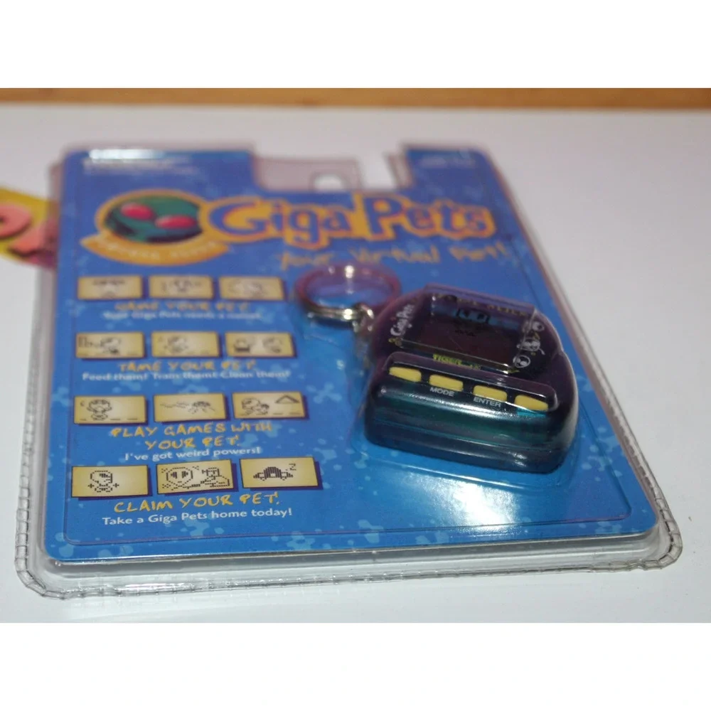 Tiger Electronics Giga Pets Virtual Alien Vintage Interactive Toy 1997 Sealed